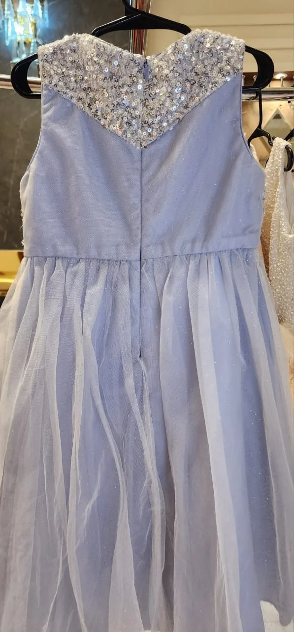 Grey fairy